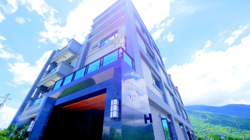 96 Coll Pig Hotel Цзянь Екстер'єр фото